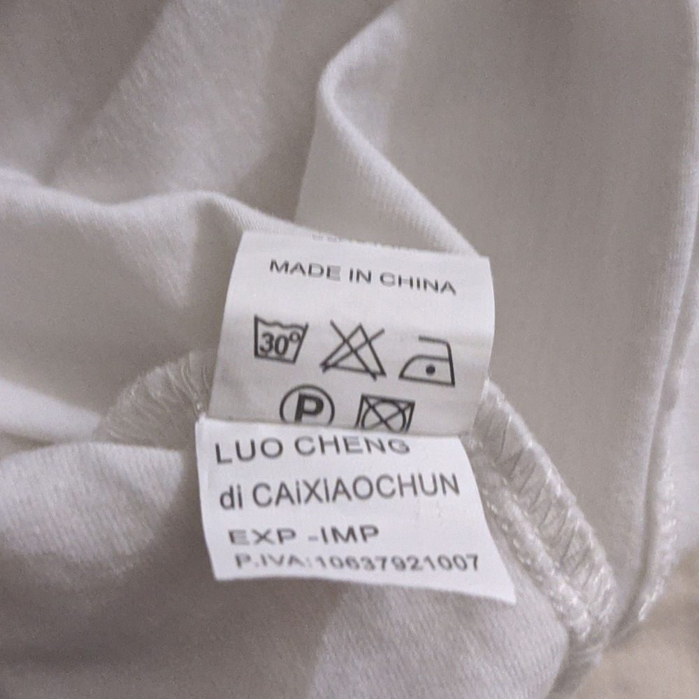 Luo Cheng Women's Tee - Picture 6 of 6